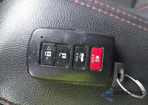 2016 Toyota Corolla S W/Special Edition Pkg z USA, uszkodzony, nr VIN 2T1BURHEXGC495325